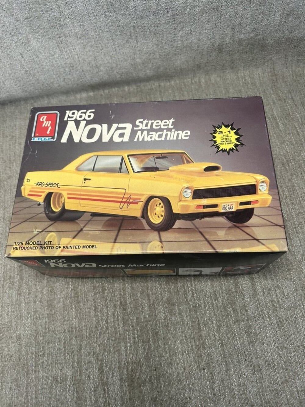 AMT Ertl 6769 1/25 Scale 1966 Chevy Nova Street Machine 2-in-1 Plastic Model Kit